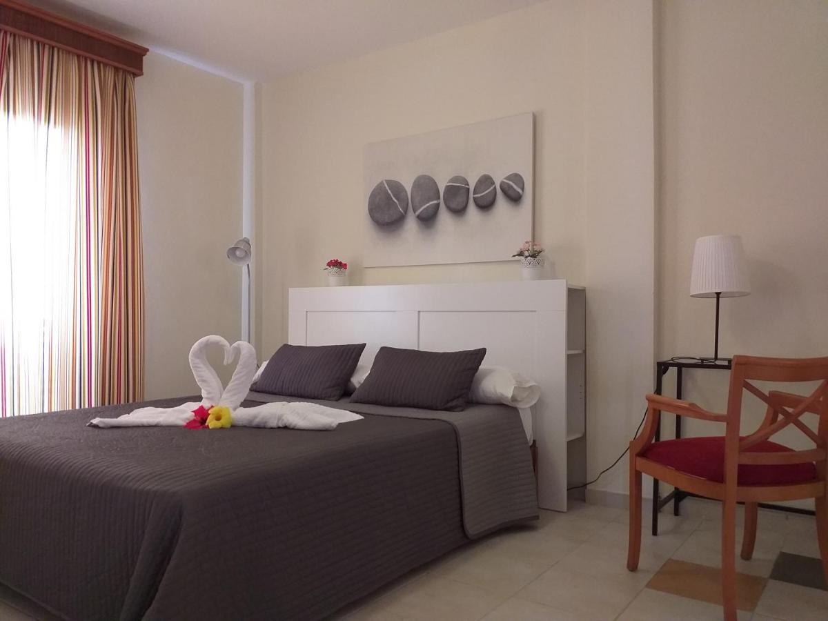 Aparthotel El Cerrito Playa Cancajos.- BreNa Baja  Eksteriør billede