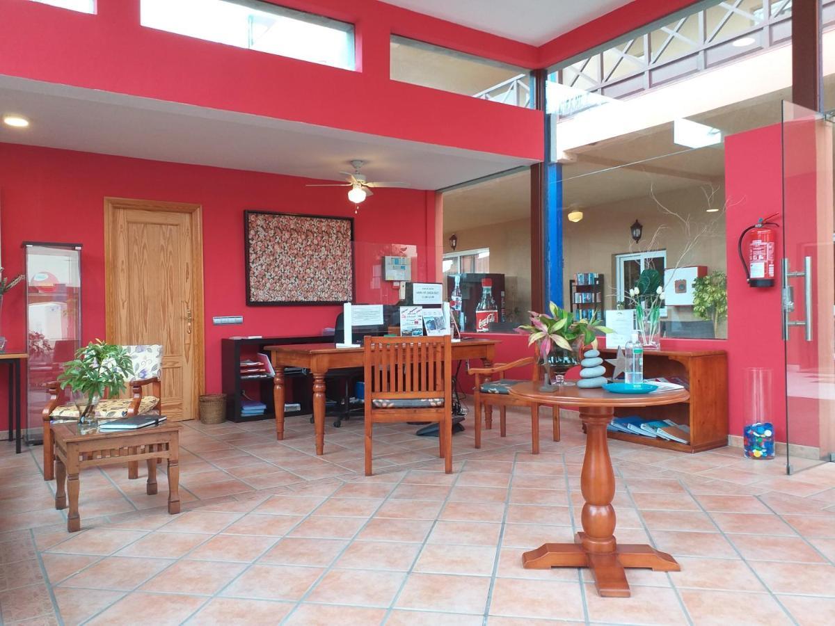 Aparthotel El Cerrito Playa Cancajos.- BreNa Baja  Eksteriør billede