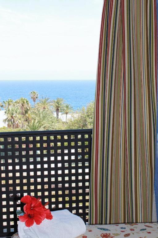 Aparthotel El Cerrito Playa Cancajos.- BreNa Baja  Eksteriør billede